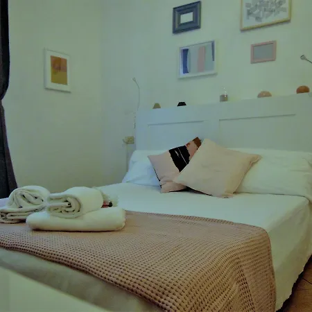 Gessi Charming Lägenhet *